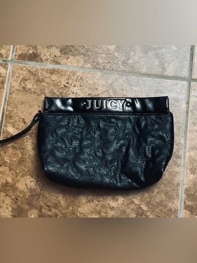 Juicy Couture Black Textured Wristlet Clutch